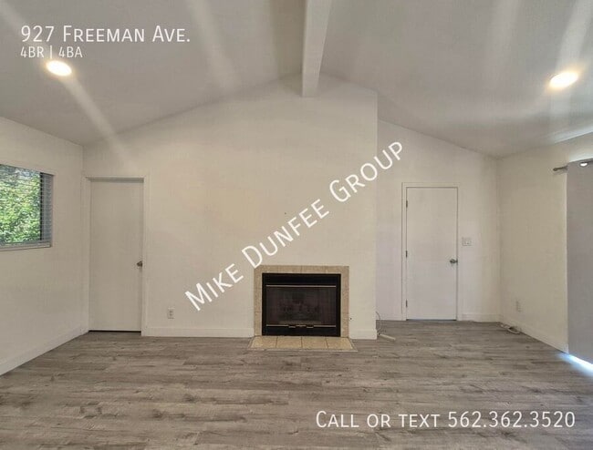 Photo - 927 Freeman Ave