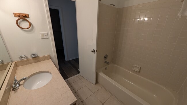 Photo - 3402 Stanwood St