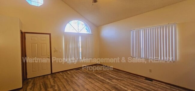 Photo - 6555 Holt Dr