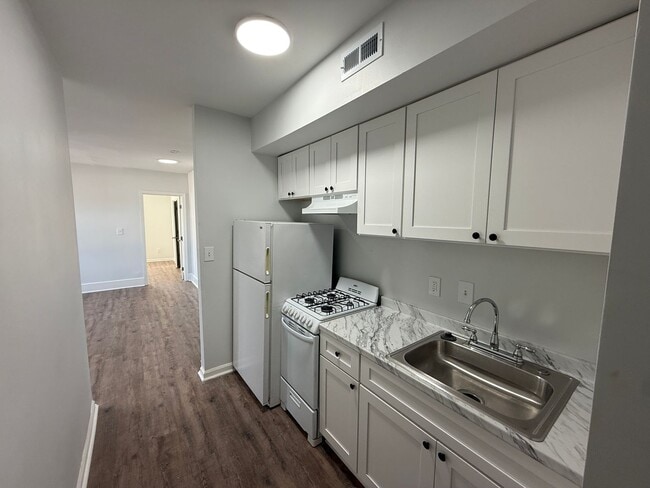 Photo - 1150 17th St NE Unidad 4