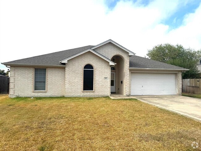 Building Photo - 521 Mockingbird Ln Rental