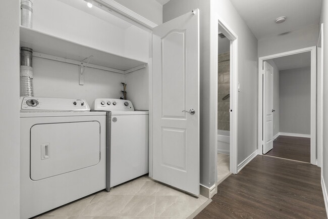 Photo - 473 Linwell Rd