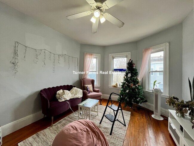 Photo - 10 Wave Ave Unit 3