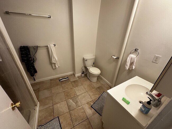 Photo - 1256 Boylston St