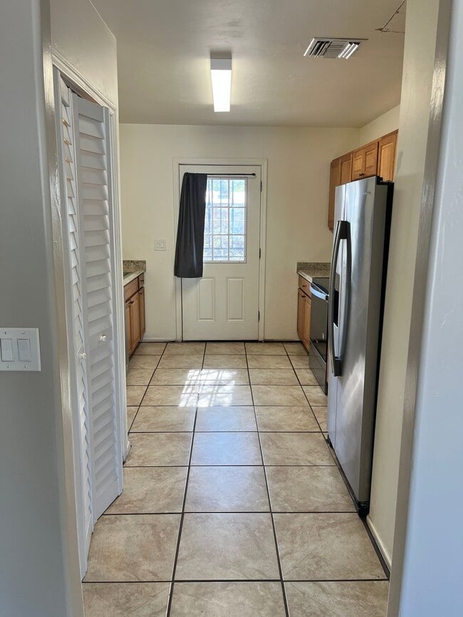 Photo - 1303-1313 W. Cedar Street Unit MO1313