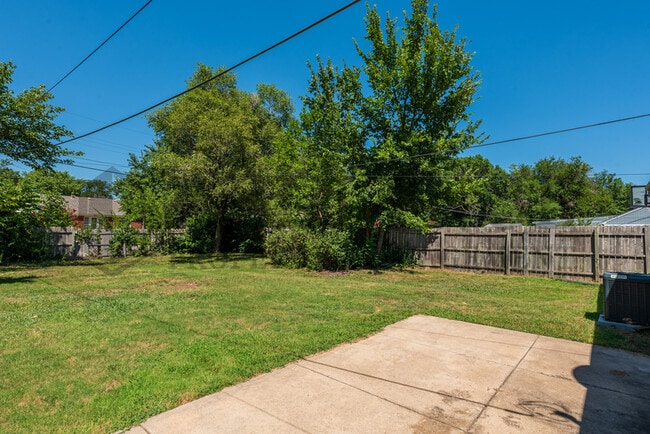 Photo - 6002 E Rockwood Rd