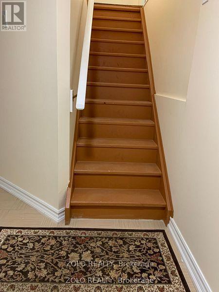 Photo - 175 Mabley Crescent
