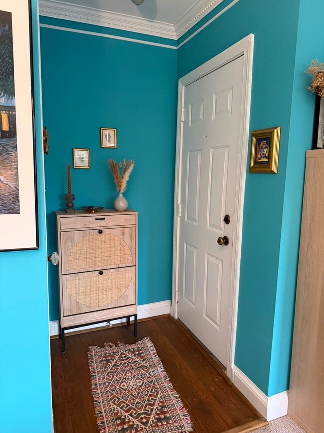 Entryway with coat closet (to left) - 1800 West Abingdon Drive Unit 201