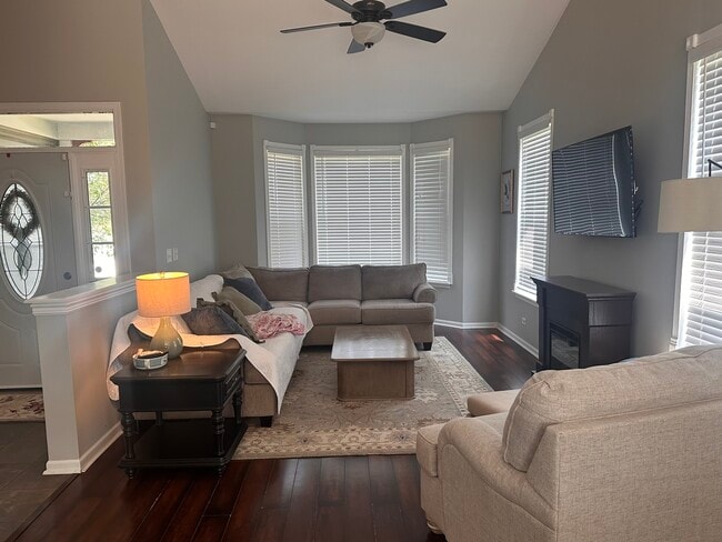 Photo - 2904 Arbor Ln
