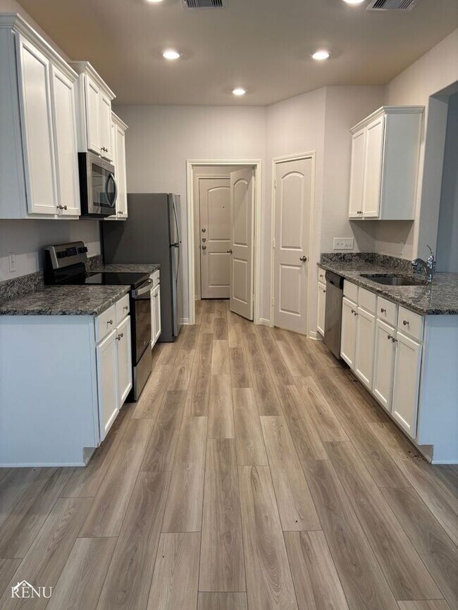 Photo - 10494 Sweetwater Creek Dr