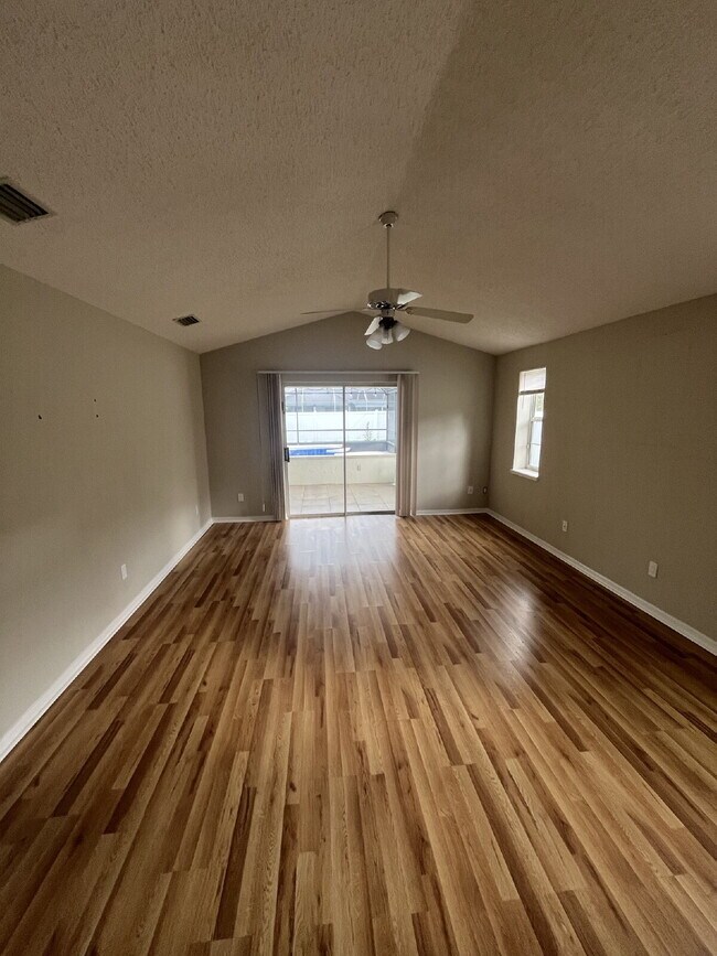 Photo - Spacious Pool Home in Desirable Palm Harbor – Pool Care Included