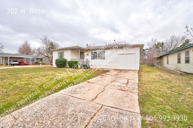 Photo - 302 W. Bass-