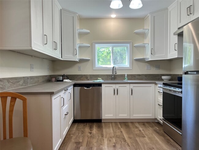 Photo - 436 Shadywood Dr