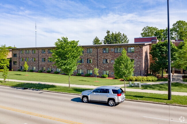 Regent-West Apartments