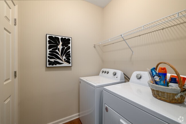 The Egret - 2BR, 2BA - 1,086SF - Laundry