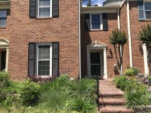 Photo - 200 Heatherwood Park Way