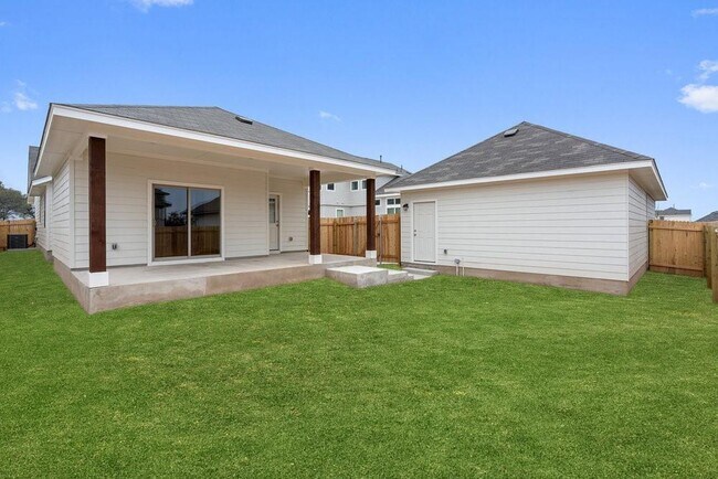 Photo - 132 Condesa St