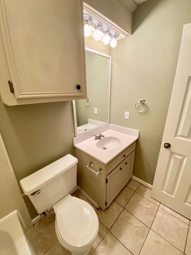 Photo - 103 Fox Run Dr