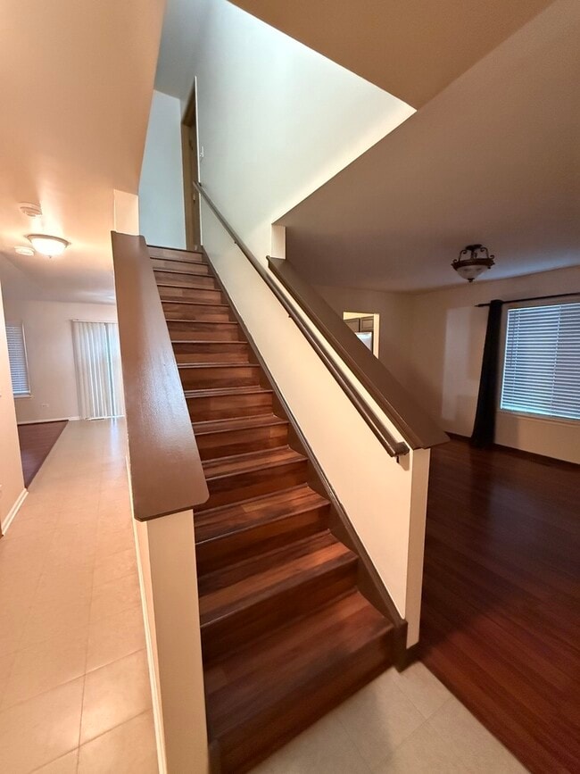 Photo - 412 Clifton Ln