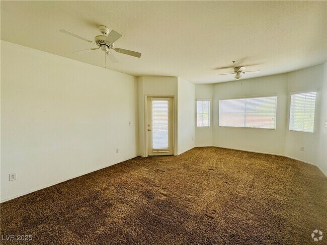 Building Photo - 833 Aspen Peak Loop Unit 1325 Rental