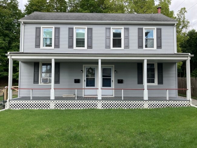 Two story duplex, 2 bedroom, 1 bathroom. - 35 Main St Unit Apt 2