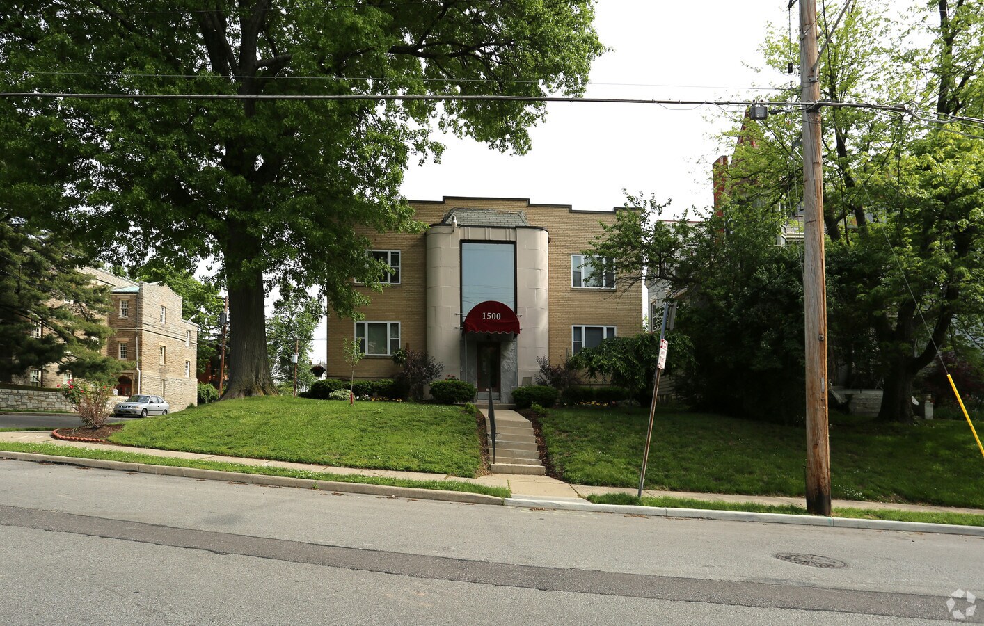 Photo - 1500 E McMillan St