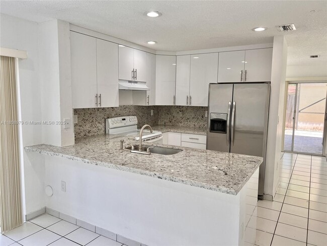 Photo - 10245 NW 57th St
