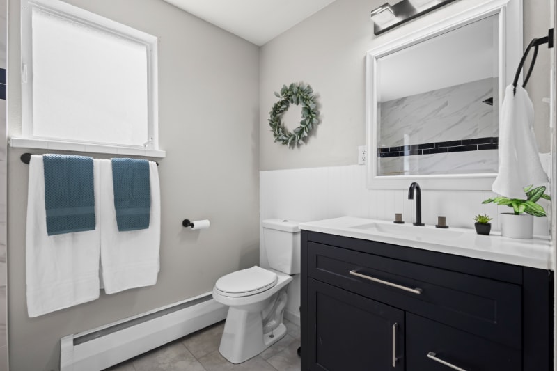 Photo - 390 Scranton St