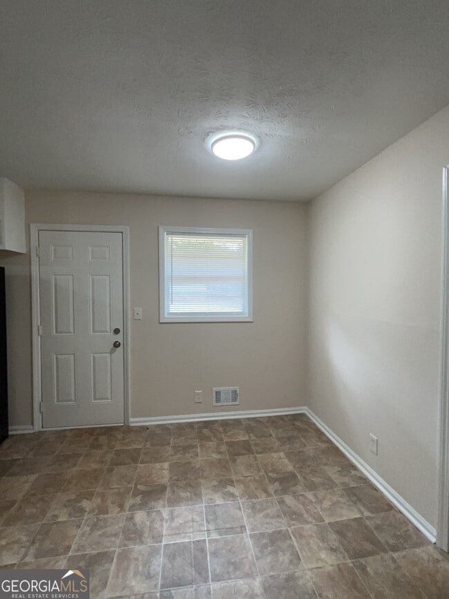 Photo - 1430 High Meadow Dr