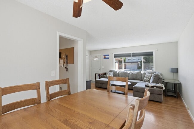 931 Mountain View