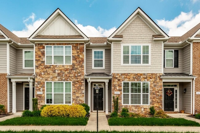 Photo - 342 Manor Row