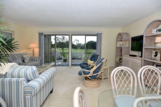 Photo - 18459 SE Wood Haven Ln Unit J