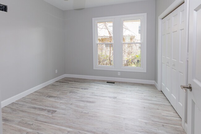 Photo - 805 E Olive St Unidad 1