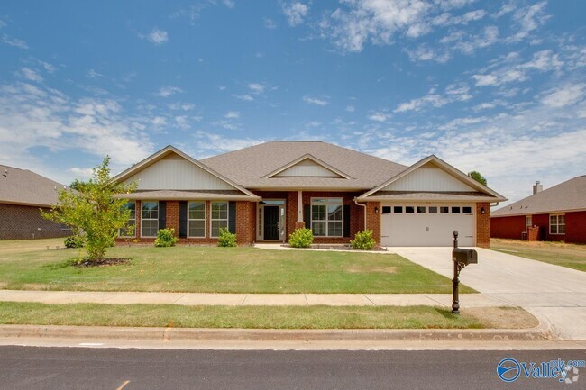 Building Photo - 512 Summer Cove Cir NW Rental