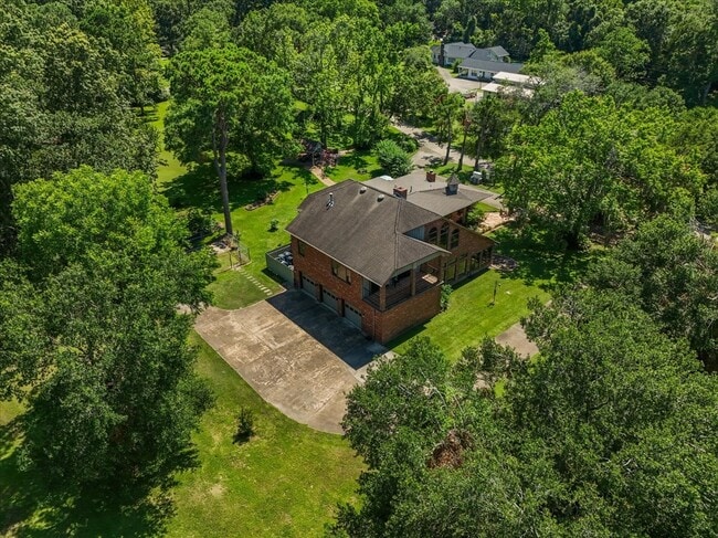 Building Photo - 3415 Bayou Dr E Rental
