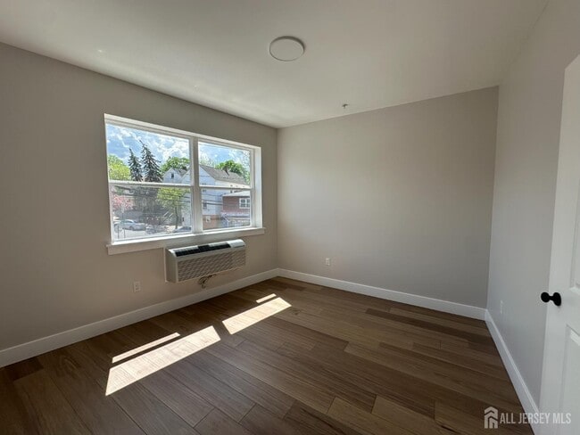 Photo - 213 French St Unidad 2