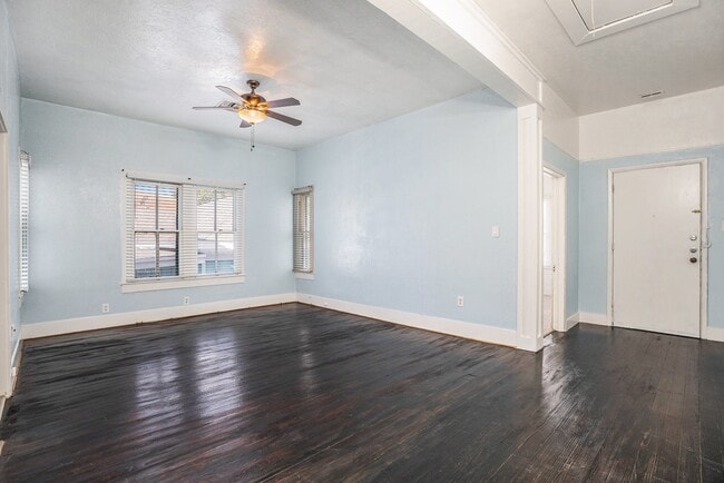 Building Photo - 3309 Avenue N