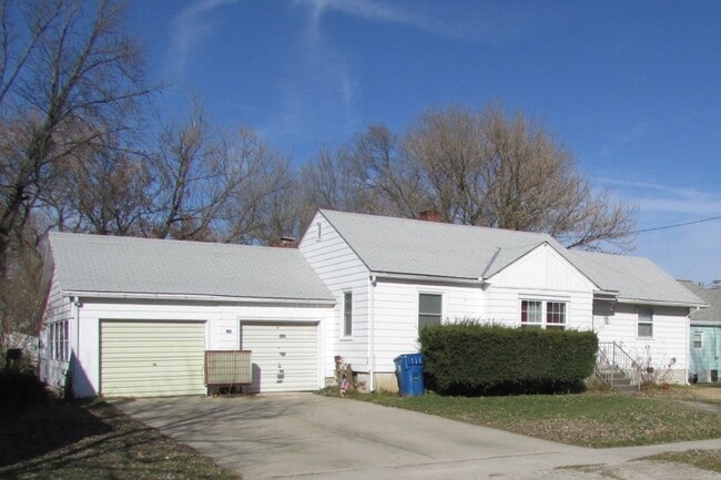 Photo - 252 E North Ave