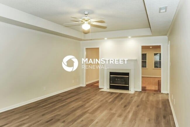 Photo - 4 Bedroom Pet-Friendly Home in HUNTSVILLE, AL with Main Street Renewal