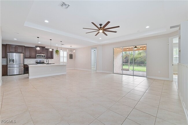 Photo - 2852 Royal Gardens Ave