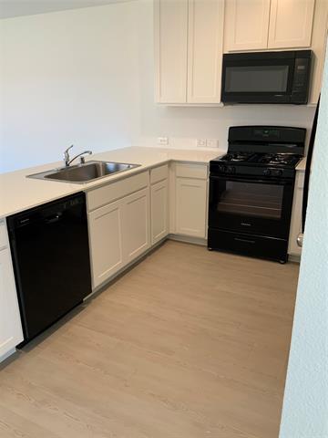 Photo - 1724 Crossbill St