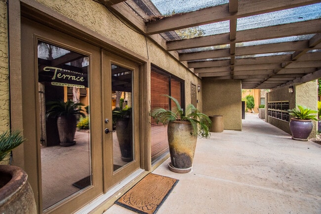 Photo - Upgraded Condo near Oldtown