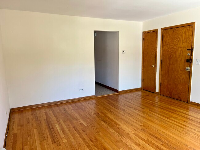 Sala de estar - 5043 W Cornelia Ave Unidad 2