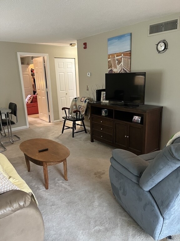 21 Beal's Cove Rd Condo Unit H Condo for Rent in Hingham, MA