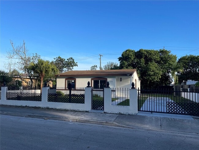 Photo - 1310 Sharazad Blvd