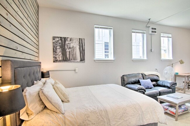 Photo - 4208 Benepe St Unit B
