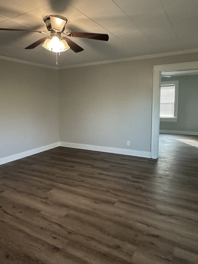 Photo - 615 Cassville Rd SE