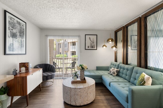 Photo - Twenty 15 Apartments