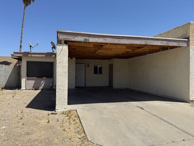 Photo - 5723 N 68th Dr