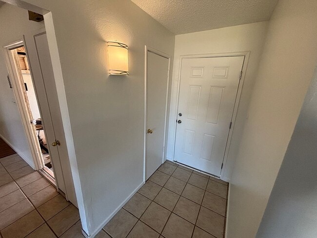 Photo - 4504 N Garden Ave